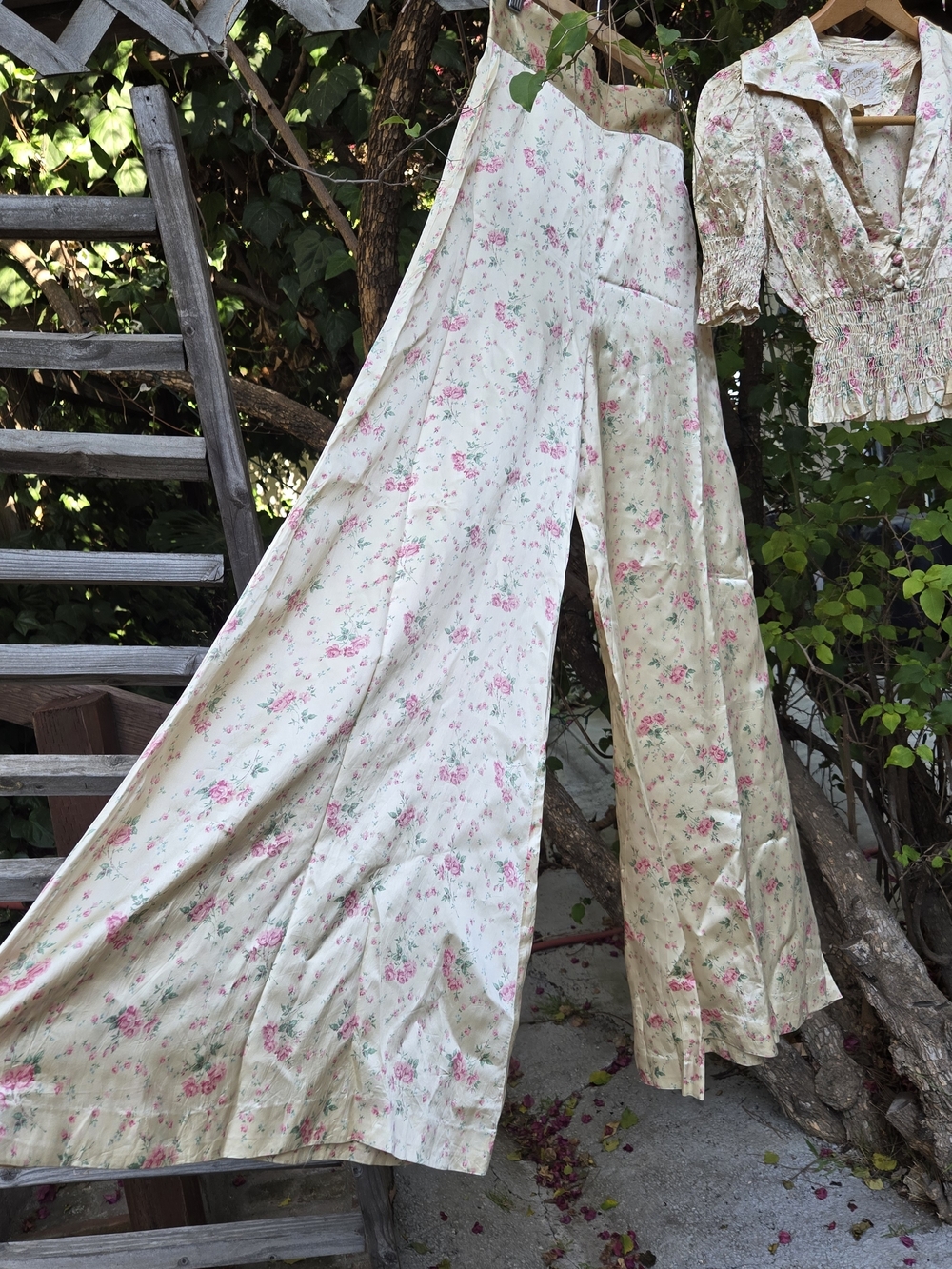 Vintage 60s 70s Does 30s Floral Top And Ultra Wide Leg Pant Suit Set XS S - Picture 2 of 16